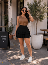 Cargar imagen en el visor de la galería, ✨ Short Falda Olan Chic ✨