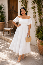 Cargar imagen en el visor de la galería, ✨ Vestido Carmen — Romantic Chic Midi Dress
