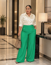 Cargar imagen en el visor de la galería, ✨ Blusa Satin Glam ✨