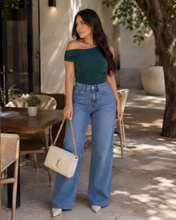 Cargar imagen en el visor de la galería, Blusa Lucrecia — Luxury Chic Collection