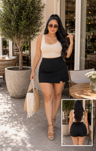 Cargar imagen en el visor de la galería, Short Falda Claudia | Tela Stretch