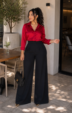 Cargar imagen en el visor de la galería, ✨ Blusa Satin Glam ✨