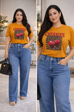 Cargar imagen en el visor de la galería, Blusa Salvaje — Trendy Animal Print Chic