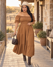 Cargar imagen en el visor de la galería, ✨ Vestido Carmen — Romantic Chic Midi Dress