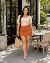 Cargar imagen en el visor de la galería, Blusa Dana — Luxury Chic Collection
