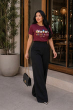 Cargar imagen en el visor de la galería, Blusa Amigos — Casual Cute Style
