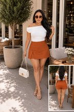 Cargar imagen en el visor de la galería, Blusa Lucrecia — Luxury Chic Collection
