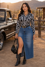 Cargar imagen en el visor de la galería, ✨ Blusa Vaquera La Toña Chic Western ✨
