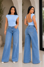 Cargar imagen en el visor de la galería, Blusa Vivian
