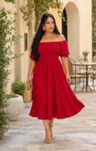 Cargar imagen en el visor de la galería, ✨ Vestido Carmen — Romantic Chic Midi Dress
