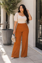 Cargar imagen en el visor de la galería, Blusa Dana — Luxury Chic Collection
