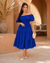 Cargar imagen en el visor de la galería, ✨ Vestido Carmen — Romantic Chic Midi Dress
