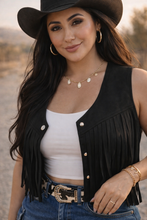 Cargar imagen en el visor de la galería, Chaleco Barbas Western Chic
